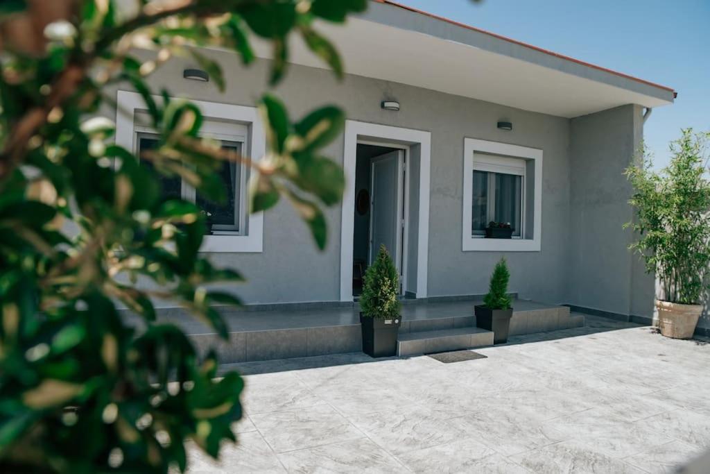 Villa Sophia'S Coastal Retreat Korinós Exterior foto